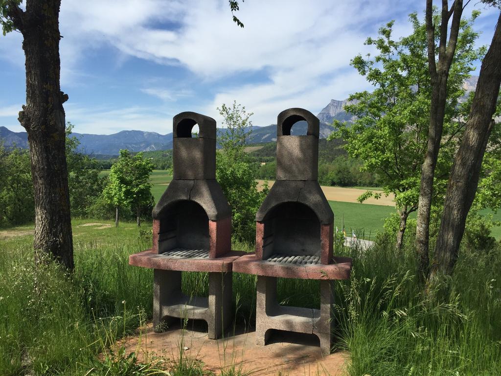 Camping Le Couriou Recoubeau-Jansac 외부 사진