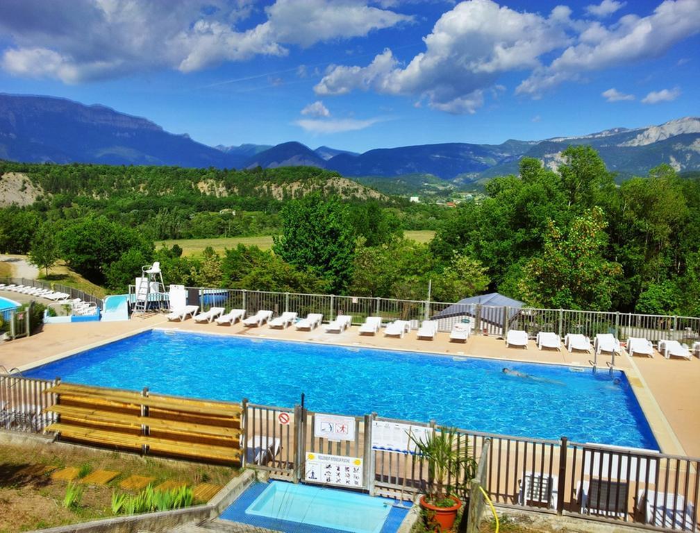 Camping Le Couriou Recoubeau-Jansac 외부 사진