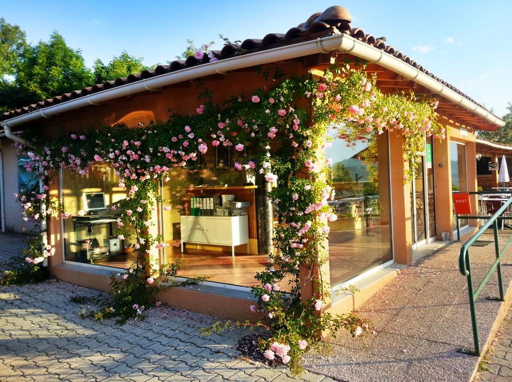 Camping Le Couriou Recoubeau-Jansac 외부 사진